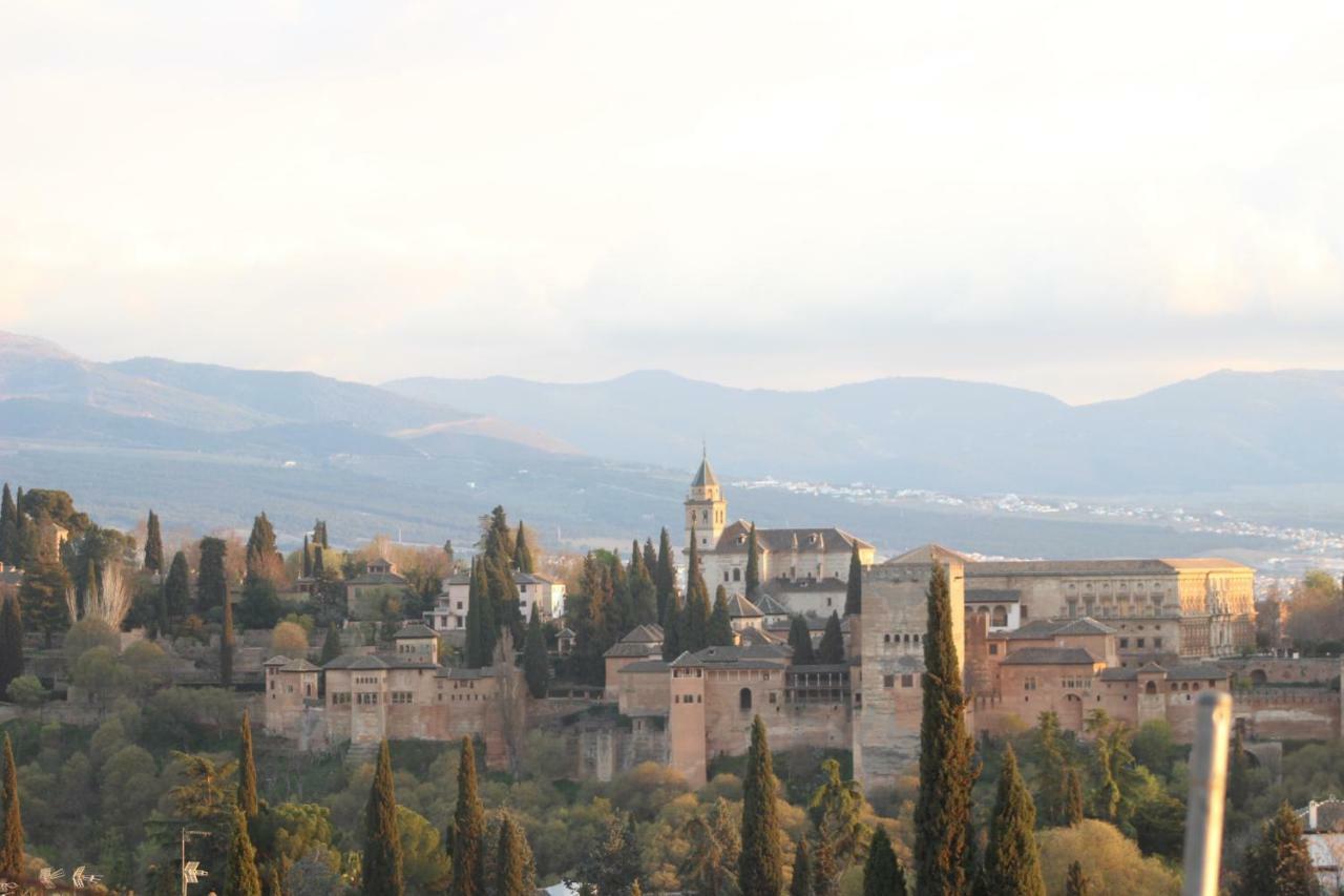 Morente Suena La Alhambra Granada Buitenkant foto